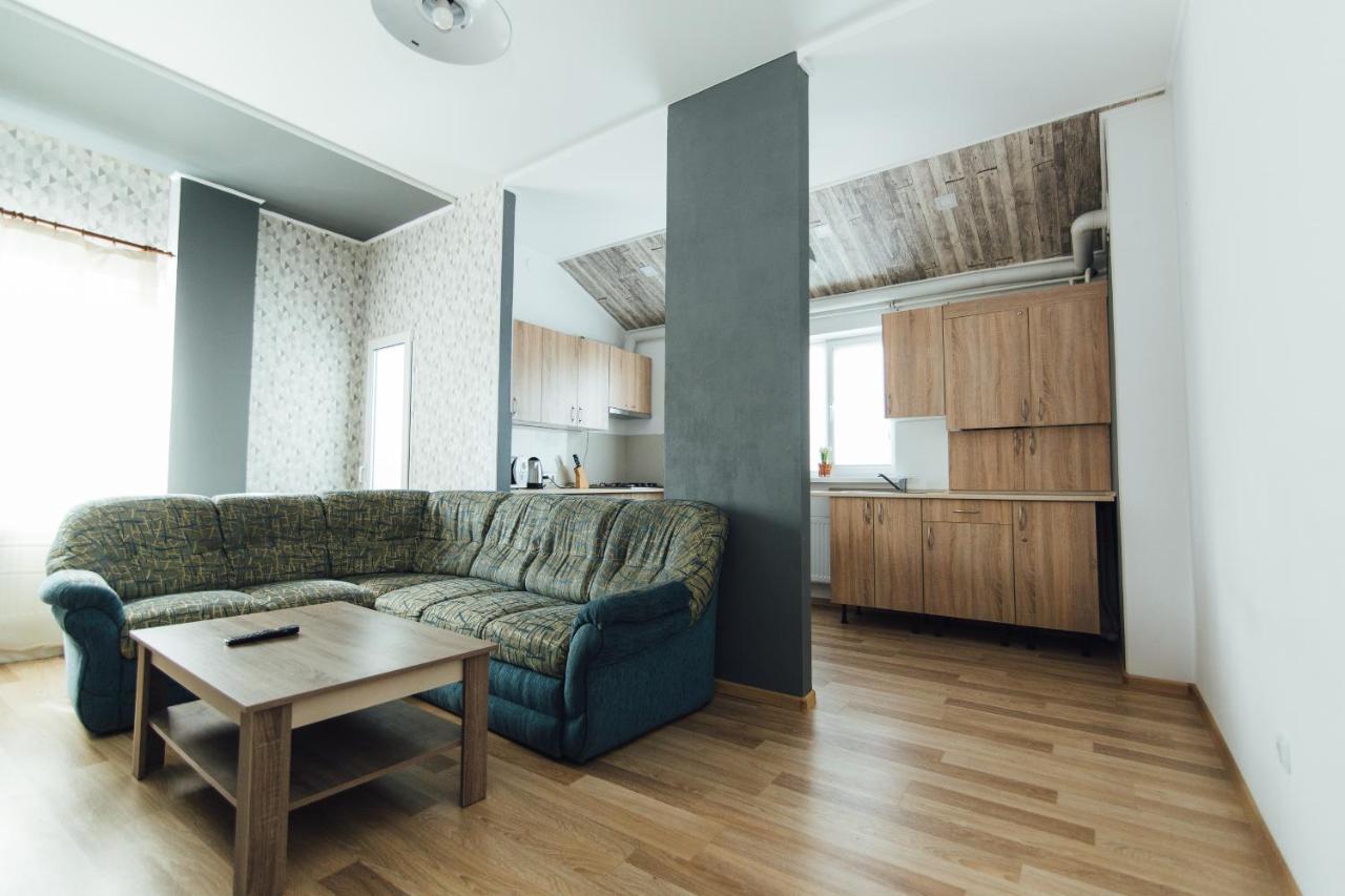 Apartments Faraon 4 Суми Екстериор снимка