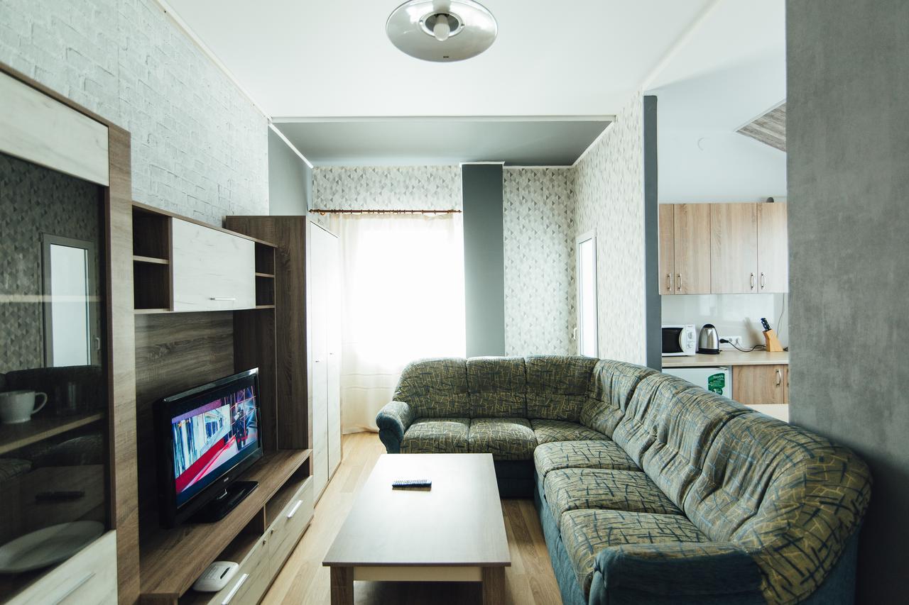 Apartments Faraon 4 Суми Екстериор снимка